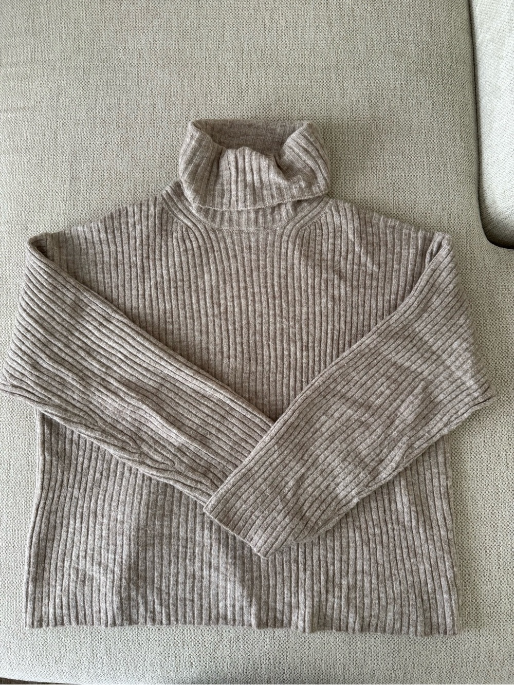 H&M Ribbed Turtleneck Sweater in Light Taupe